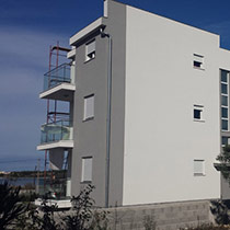 Costruzione di strutture adibite ad uso abitativo